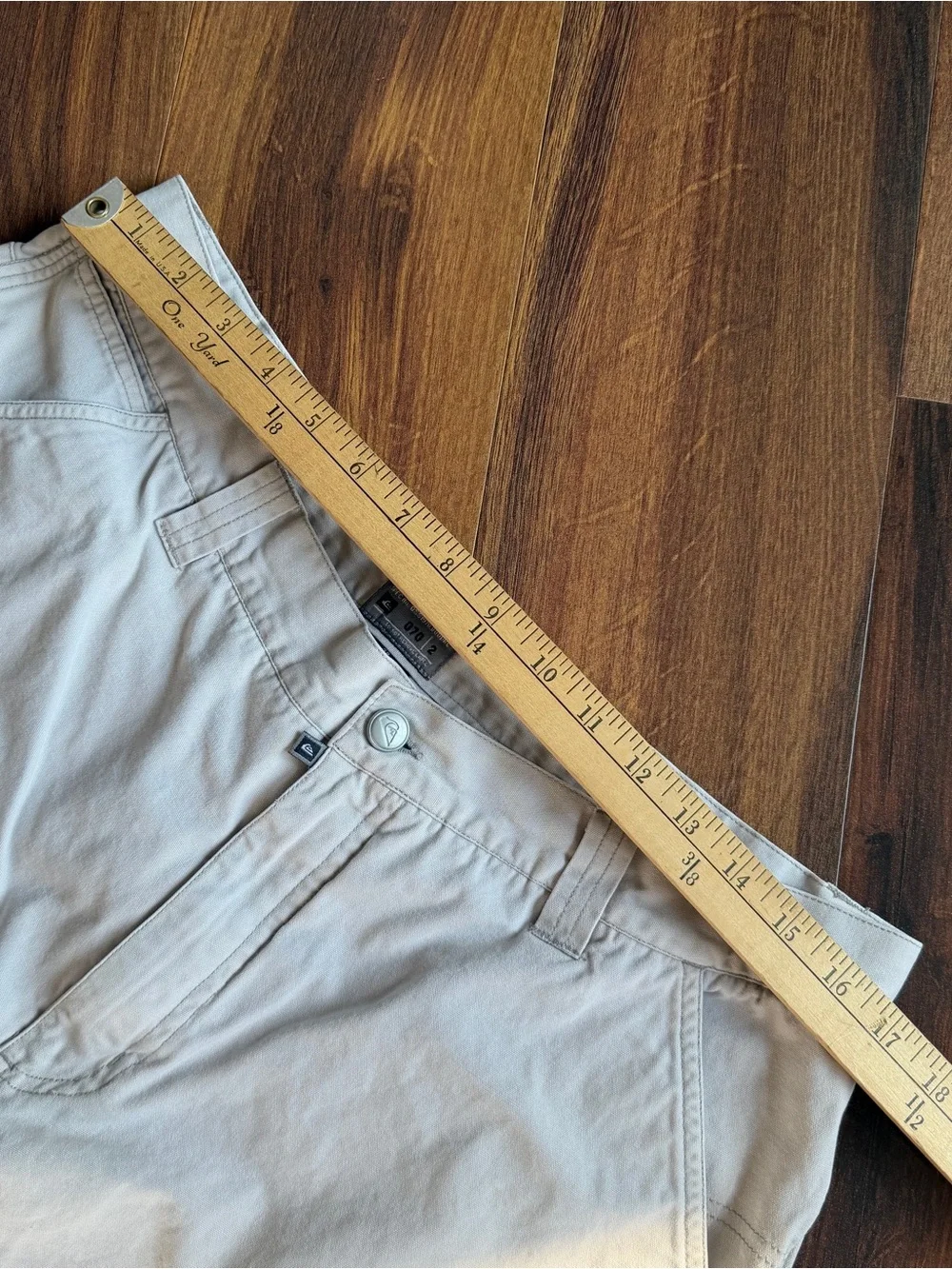 Y2K Quiksilver Khaki Carpenter Shorts Men’s 38 Surfer